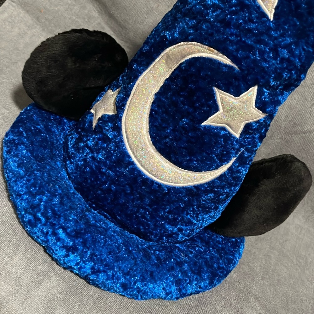 EUC Disneyland Park Fantasia Mickey Sorcerers plush hat